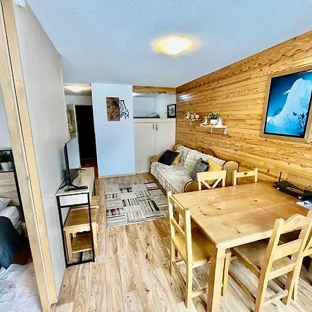 Apartment Lumineux Avec Une Belle Vue Montagne *